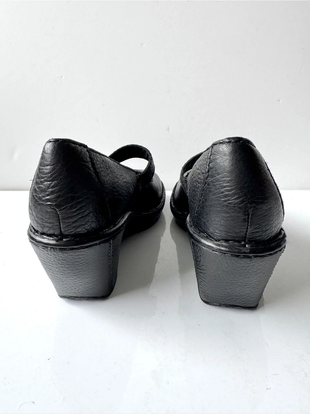 Born Black Pebbled Leather Comfort Mary Jane Mid-Wedge Heel Shoes Size 8.5M
